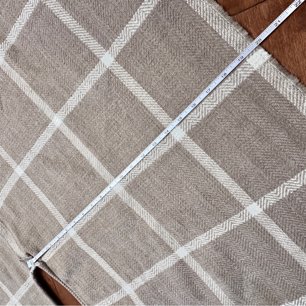 Lauren Ralph Lauren Tan and Cream Checkered Cape - Picture 7 of 7